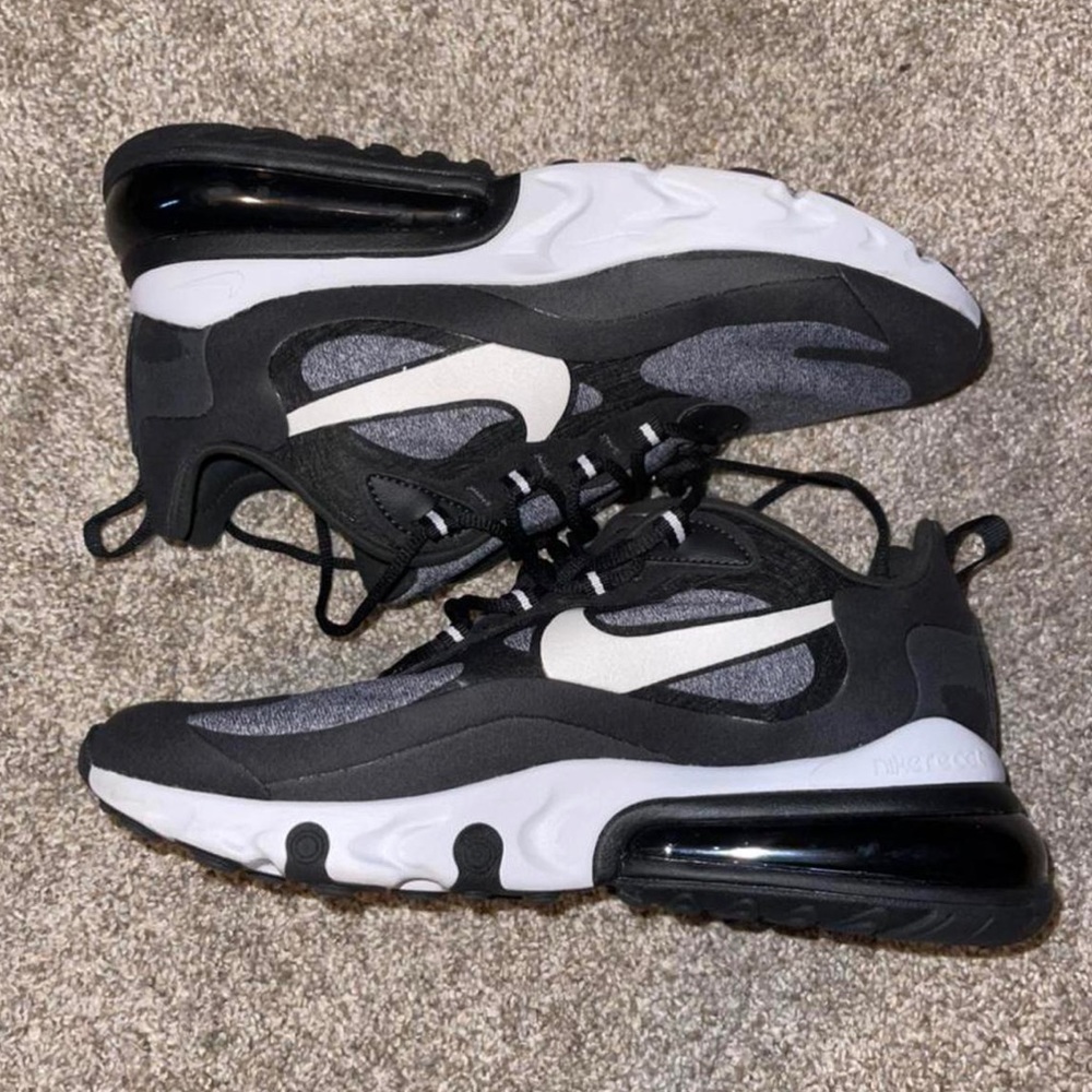 Nike 270 reacts